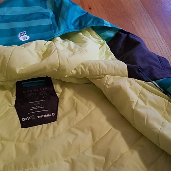 Last call!!! Selling locally soon!!!! New! Mountain Hardwear Barnsie jacket - Picture 5 of 9